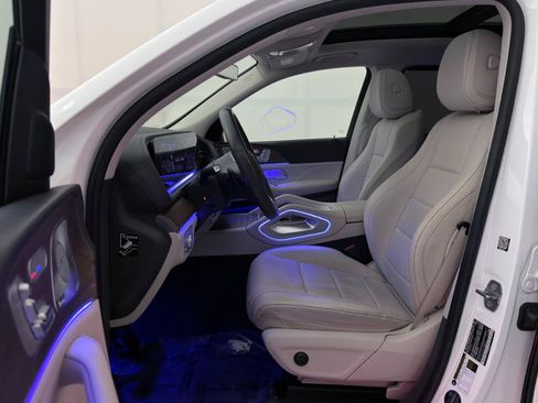 Used 2020 Mercedes-Benz GLS 450 4MATIC image 19