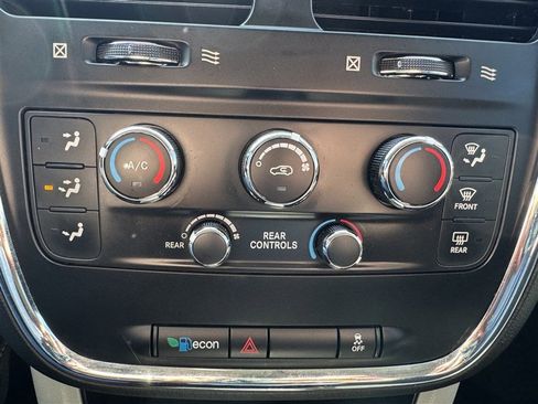 Used 2016 Dodge Grand Caravan SE w/ Quick Order Package 29E SE image 21