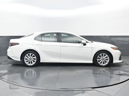 Used 2023 Toyota Camry LE image 2