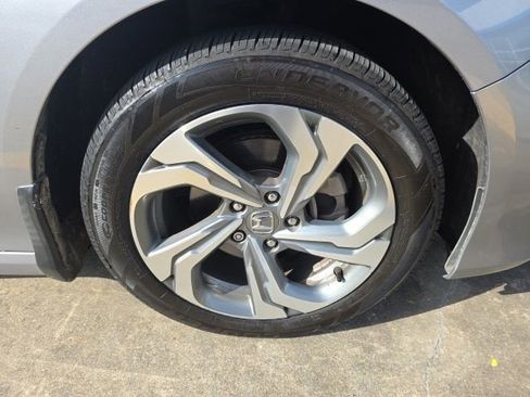Used 2019 Honda Accord EX-L image 8