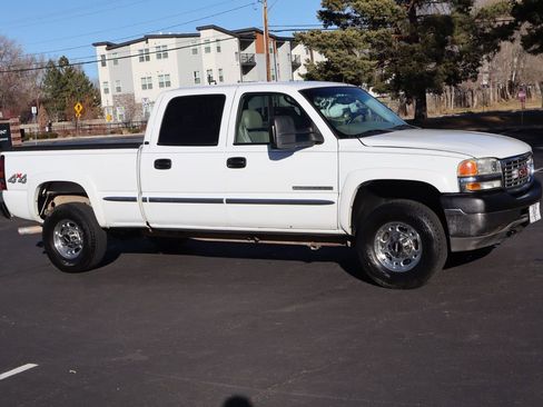 Used 2001 GMC Sierra 2500 SLT w/ SLT Marketing Option Pkg image 2