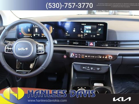 New 2026 Kia Carnival EX FWD image 19