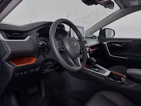 Used 2019 Toyota RAV4 Adventure image 12