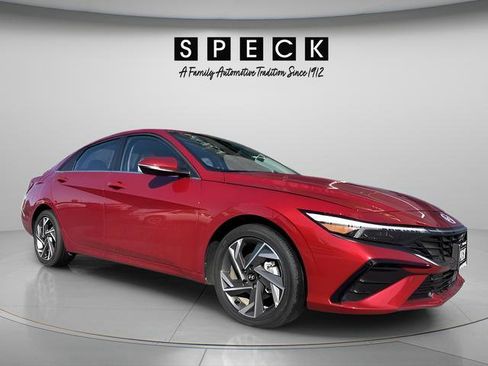 Certified 2025 Hyundai Elantra Limited image 7