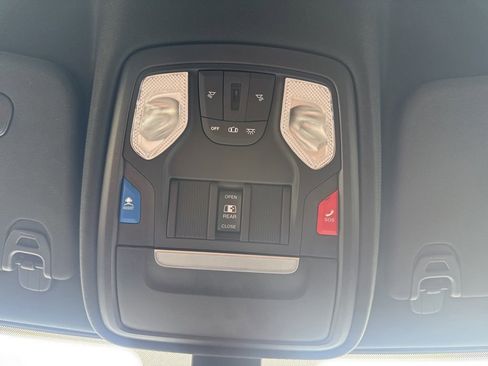 Used 2022 RAM 1500 Big Horn AWD/4WD image 11