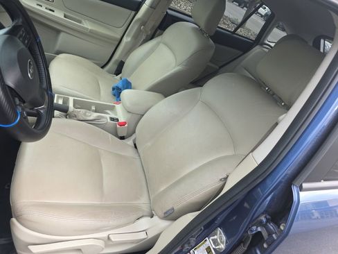 Used 2013 Subaru Crosstrek 2.0i Limited AWD/4WD image 9