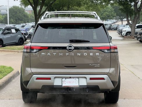 Certified 2025 Nissan Pathfinder Platinum w/ Cargo Package AWD/4WD image 5