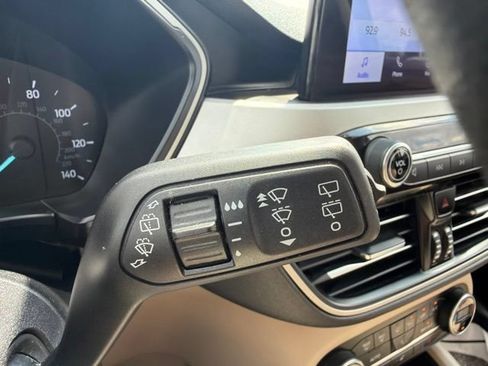 Used 2020 Ford Escape SEL AWD/4WD image 50