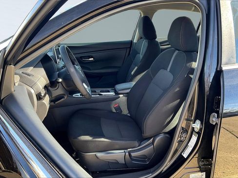 Used 2023 Nissan Sentra SV w/ All-Weather Package image 33