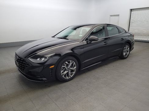 Used 2023 Hyundai Sonata SEL FWD image 2