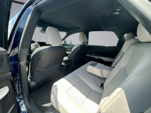 Used 2024 Lexus RX 350 Premium w/ Convenience Package FWD image 9