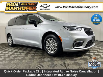 Used 2024 Chrysler Pacifica Touring-L