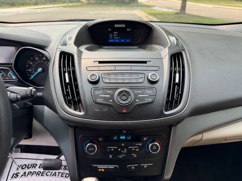 Used 2017 Ford Escape SE AWD/4WD image 24