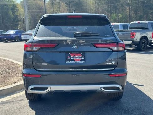 New 2025 Mitsubishi Outlander 4WD Plug-In Hybrid image 10