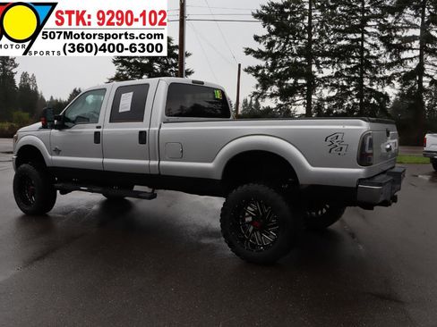 Used 2015 Ford F350 XLT w/ Camper Package image 6