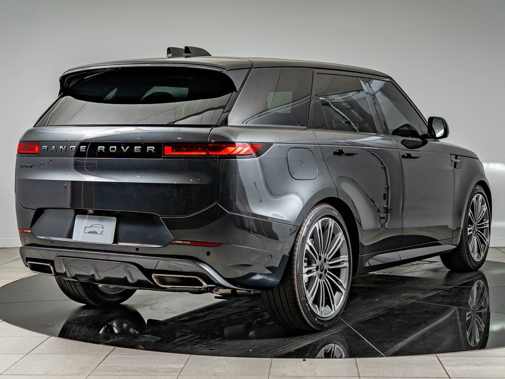 New 2026 Land Rover Range Rover Sport Dynamic SE AWD/4WD image 5