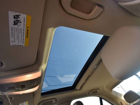 Used 2014 Mercedes-Benz C 250 Sedan image 27