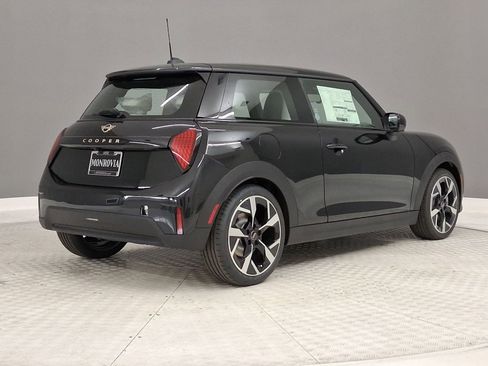 New 2026 MINI Cooper 2-Door Hardtop FWD image 7