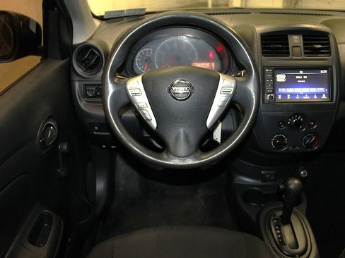 Used 2019 Nissan Versa S Plus FWD image 11