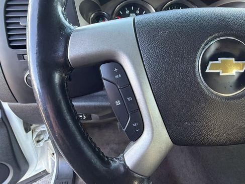 Used 2014 Chevrolet Silverado 2500 LT image 19