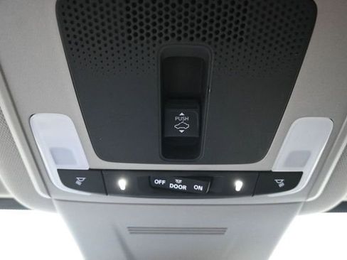 Certified 2025 Honda CR-V EX image 18