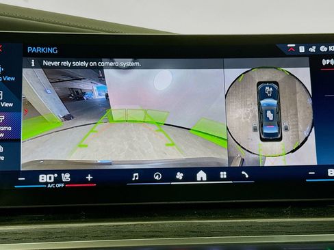 Used 2026 BMW i7 M70 AWD/4WD image 14