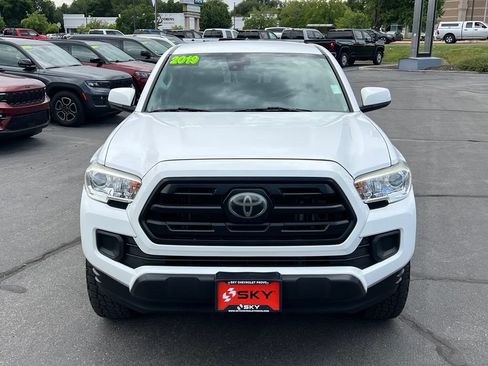 Used 2019 Toyota Tacoma SR w/ SR Convenience Package RWD image 4