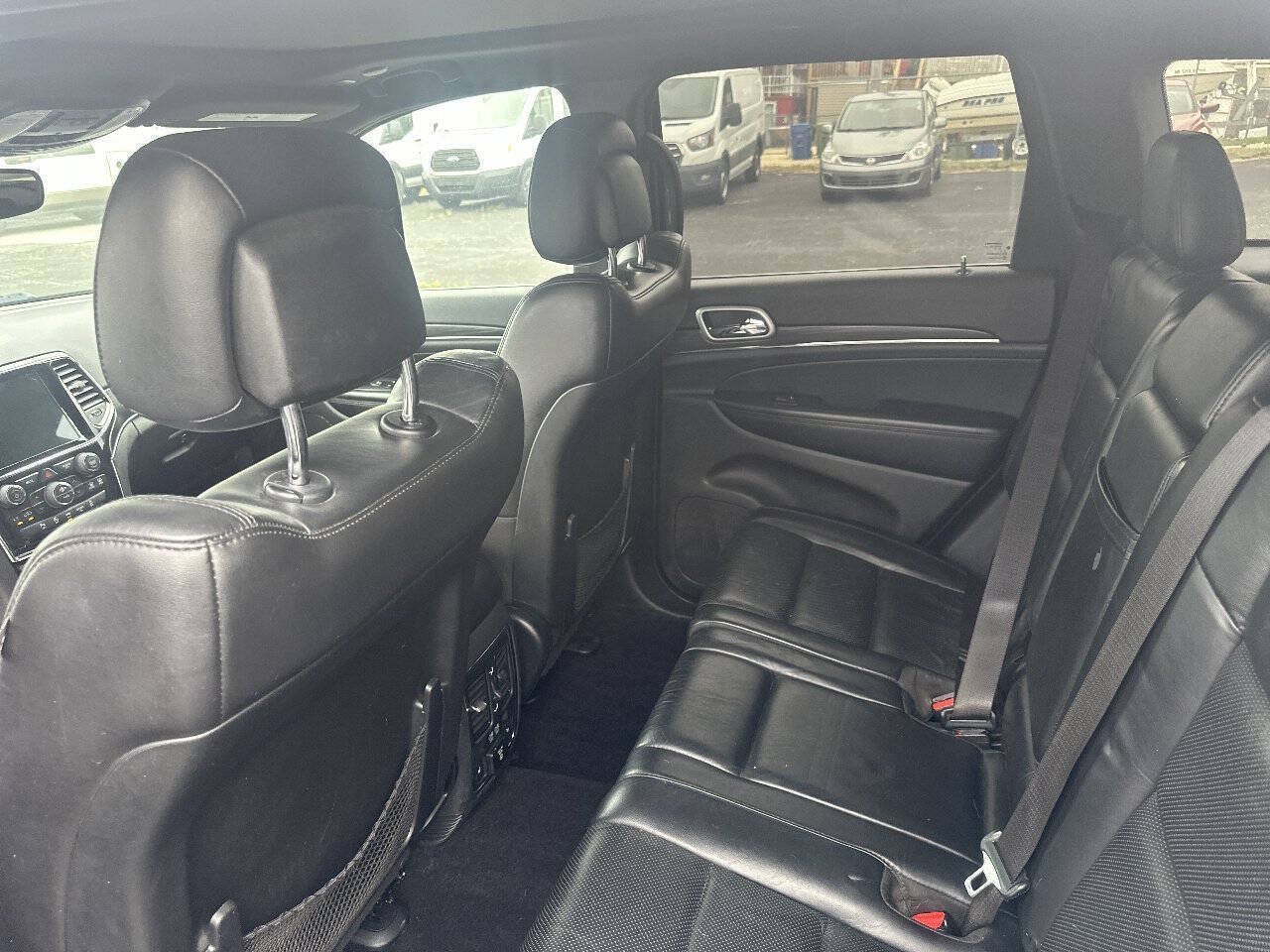 Used 2019 Jeep Grand Cherokee Limited w/ Luxury Group II RWD image 9