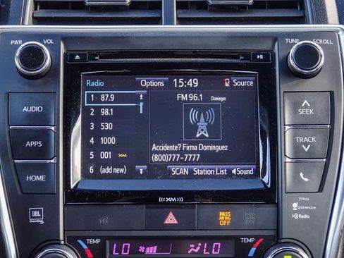 Used 2017 Toyota Camry XSE image 13