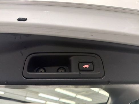 Used 2022 Honda Pilot Touring image 21