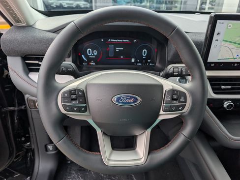 New 2026 Ford Explorer Active RWD image 22