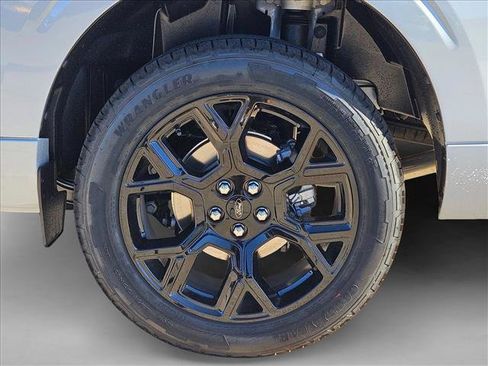 New 2026 Ford Maverick Lobo AWD/4WD image 10
