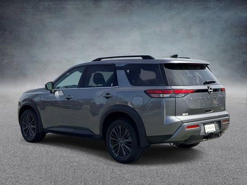 New 2026 Nissan Pathfinder SL w/ SL Premium Package AWD/4WD image 4