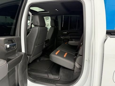 Used 2023 GMC Sierra 2500 AT4 w/ AT4 Premium Plus Package image 19
