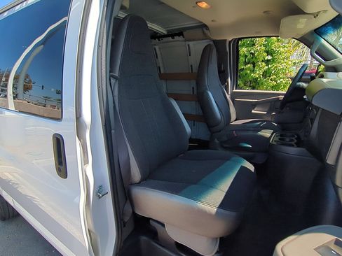 Used 2019 Chevrolet Express 2500 w/ Driver Convenience Package RWD image 24