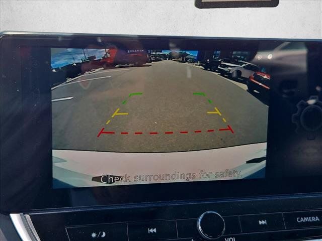 Used 2025 Nissan Altima 2.5 SV w/ SV Special Edition Package FWD image 11