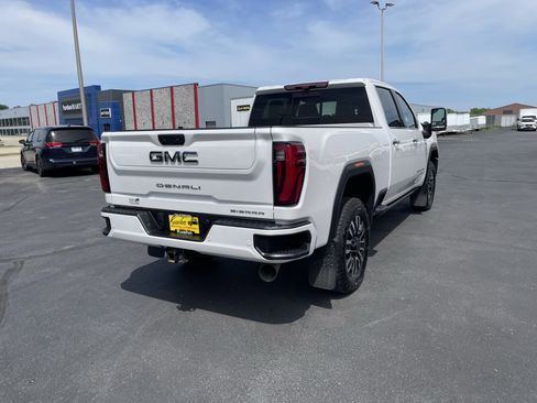Used 2024 GMC Sierra 2500 Denali Ultimate AWD/4WD image 8