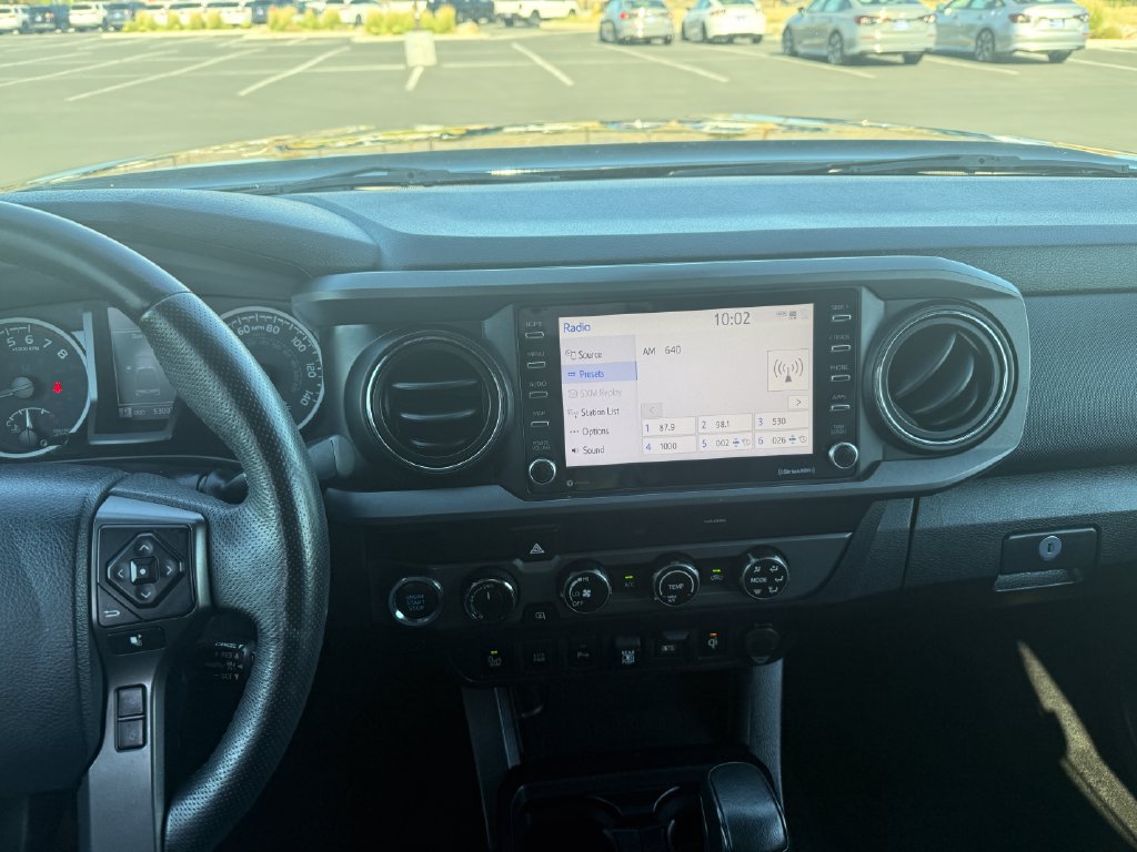 Used 2020 Toyota Tacoma TRD Off-Road w/ Technology Package AWD/4WD image 16