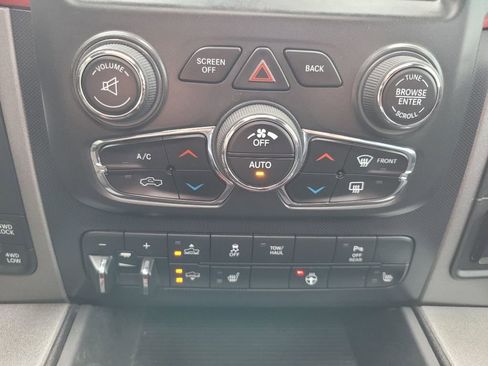 Used 2017 RAM 1500 Rebel w/ Luxury Group image 39