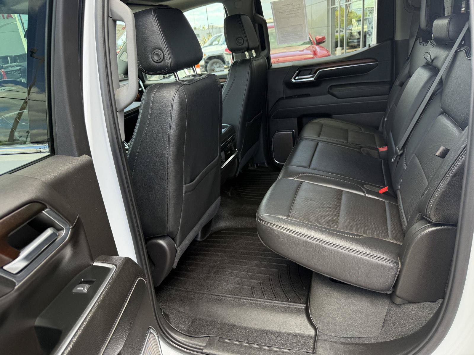 Used 2024 GMC Sierra 1500 Denali AWD/4WD image 18