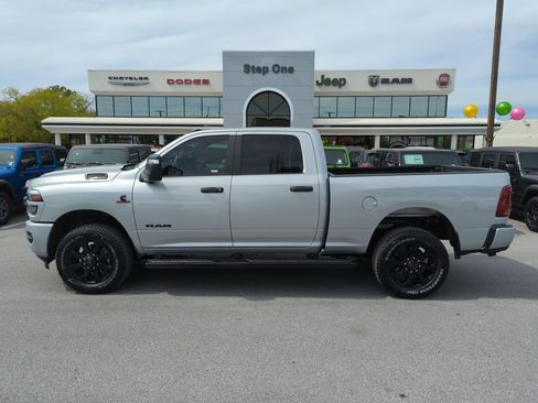 New 2026 RAM 2500 Big Horn image 8