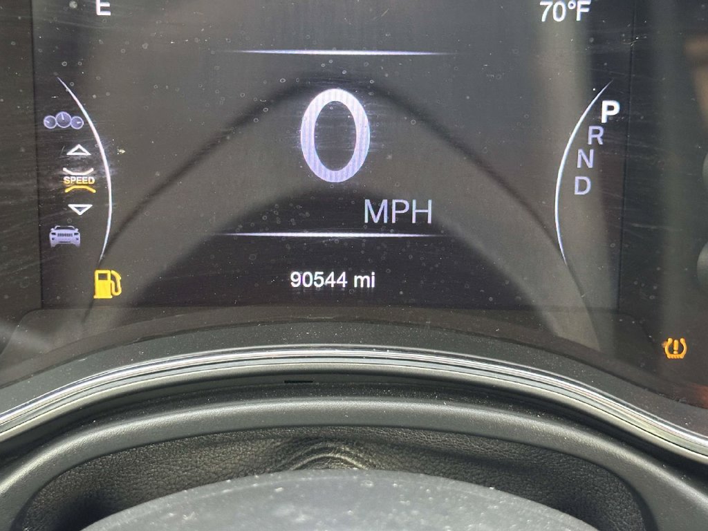 Used 2019 Jeep Grand Cherokee Altitude AWD/4WD image 24