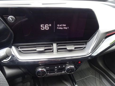 New 2026 Chevrolet Trax RS w/ Sunroof Package FWD image 11