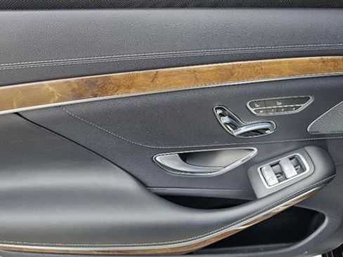 Used 2015 Mercedes-Benz S 63 AMG 4MATIC Sedan image 38