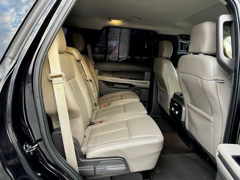 Used 2020 Ford Expedition XLT w/ Equipment Group 202A image 21