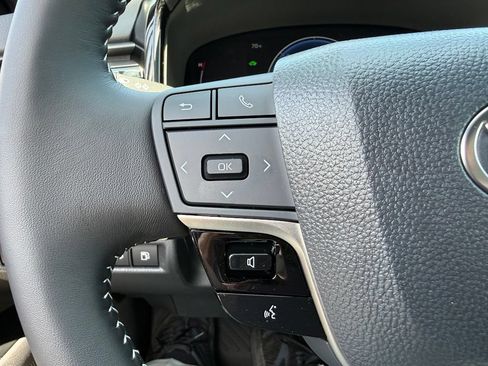 New 2026 Toyota Camry SE FWD image 18