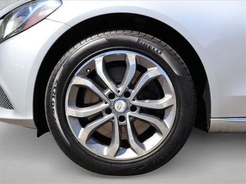 Used 2015 Mercedes-Benz C 300 4MATIC Sedan image 29