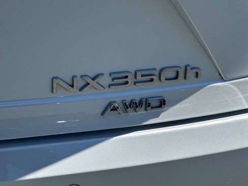 Certified 2025 Lexus NX 350h AWD w/ Accessory Package (2T) image 21