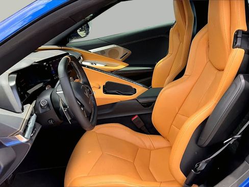 Used 2023 Chevrolet Corvette Stingray Preferred Conv w/ Z51 Performance Package RWD image 8