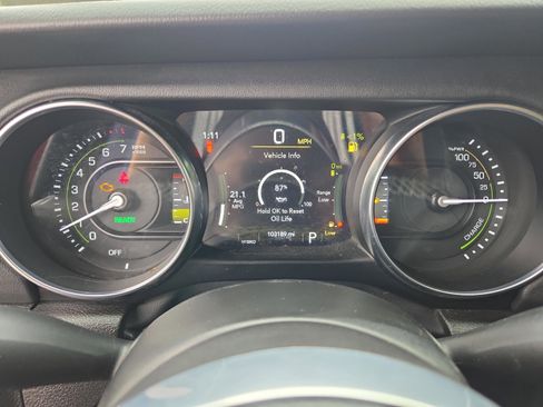 Used 2021 Jeep Wrangler Unlimited Sahara w/ Cold Weather Group image 12